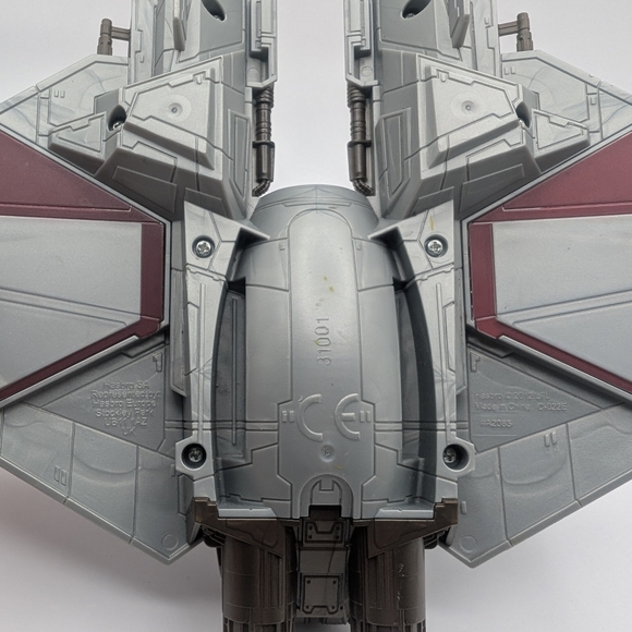 Star Wars Obiwan Kenobi Red Jedi Starfighter With Fold Out Wings 2012 - Picture 6 of 11